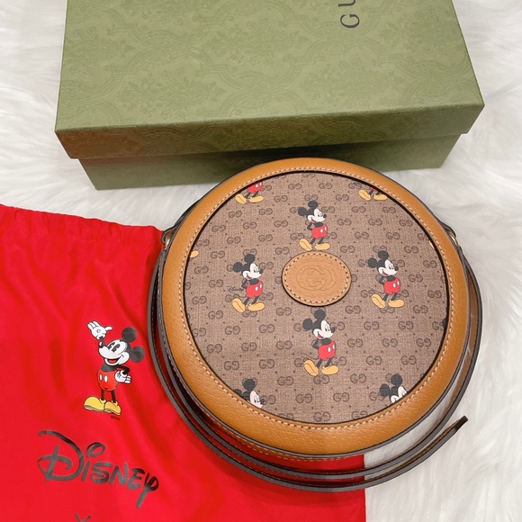 Gucci x Disney Mickey Mouse round crossbody bag - Picture 2 of 7
